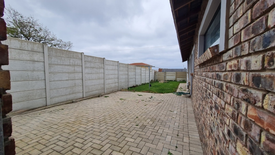 6 Bedroom Property for Sale in Dana Bay Western Cape